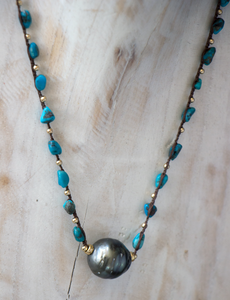 Turquoise single pearl necklace